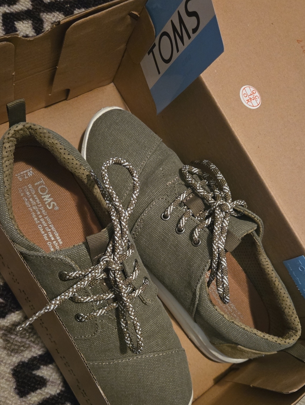 TOMS Men's Olive Green Canvas Lace-Up Sneakers